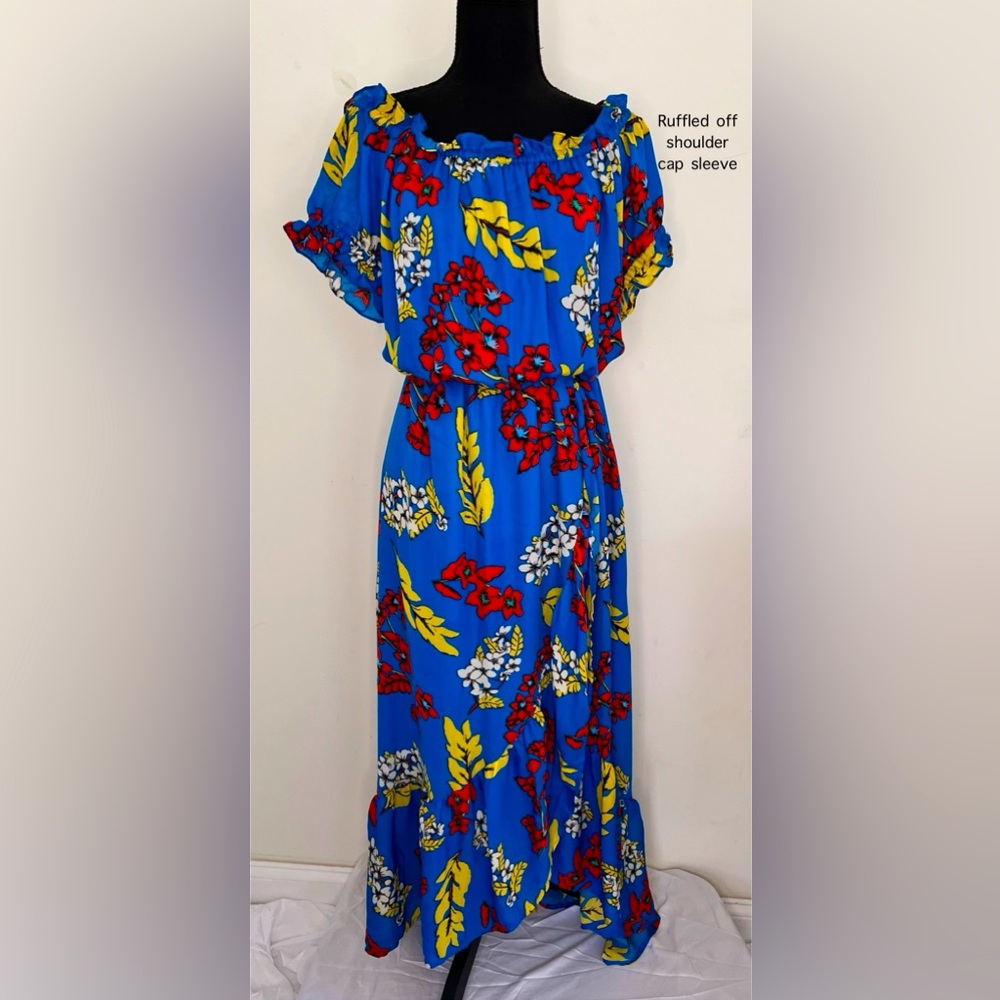 Beautiful, bright, dress. Dress up with heels or casual with flip flops